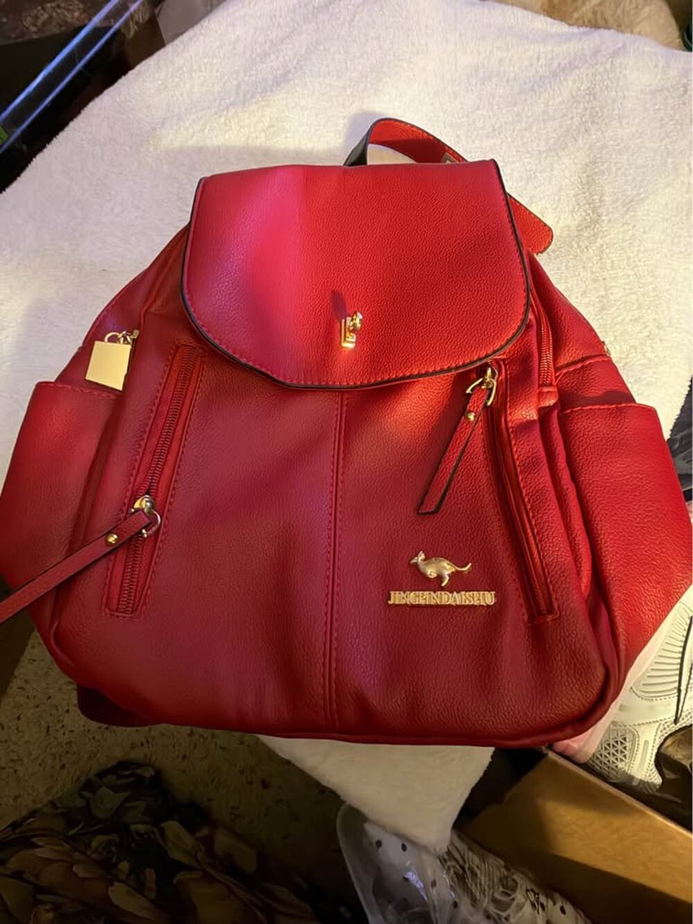 JINGPINDAISHU Red Backpack